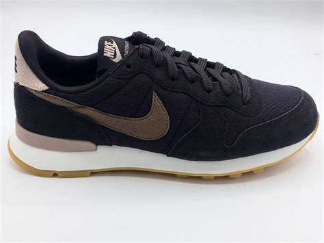 nike zomer sneakers dames|Nike noppen dames.